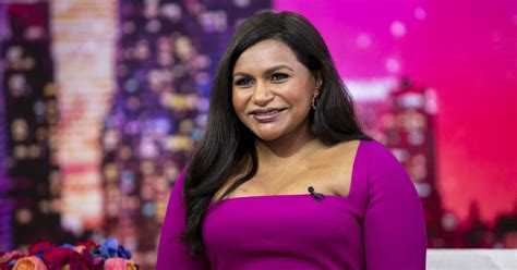 academy responds to mindy kaling s claim she was singled out to