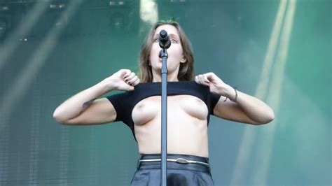 Tove Lo Nude At Shamless Performances 98 Photos Videos And 