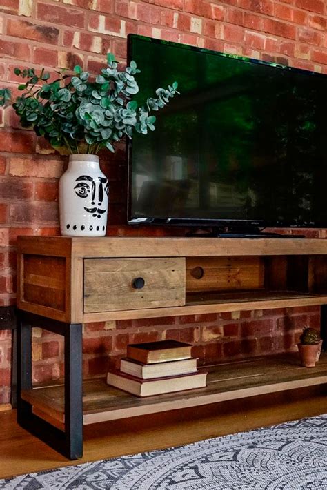 meuble tv bois metal style industriel avec rangement mobilier de salon meuble tele en palette