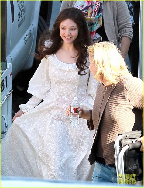 amanda seyfried wigs out for photo shoot photo 2610724 amanda seyfried pictures just jared
