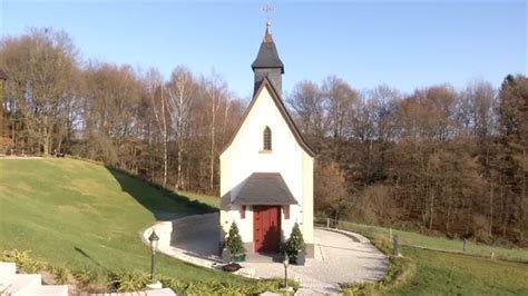 eine eigene kapelle im garten  rheinland pfalzhessen