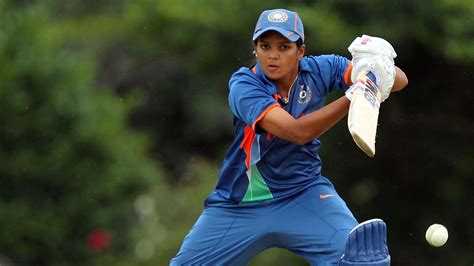 inspirational women cricket players     long