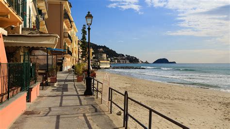 hotels resorts  couples  alassio   expedia