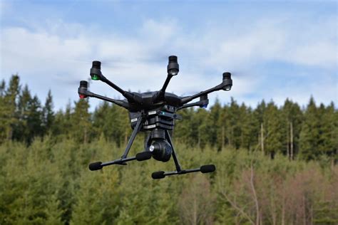 qa     threat  drones pose  air travel embry riddle aeronautical university