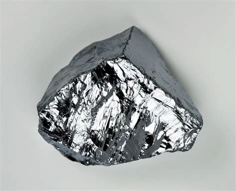 crystalline silicon gems  minerals rocks  crystals rocks