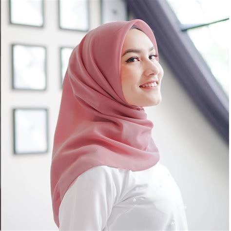 jilbab segi empat bahan licin hijab casual