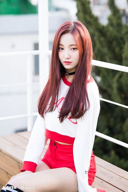 Momoland S Yeonwoo Looks Absolutely Gorgeous In Short Hair