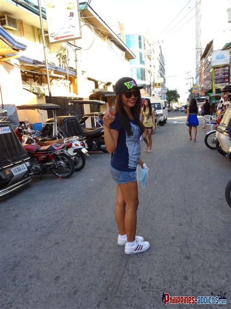hot filipina babe on a santos street blow row angeles city philippines angelescity blowrow