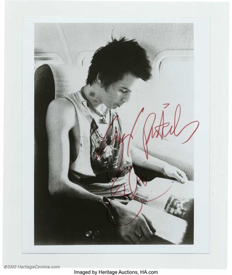 sex pistols sid vicious autographed 8 x 10 undated this is one
