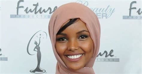 Halima Aden First Hijab Wearing Muslim Girl Signed To Img Models