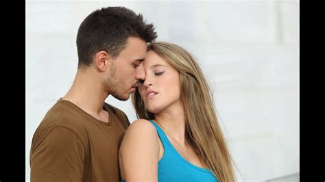 How To Kiss A Girl So You Want To Kiss The Beautiful Girl