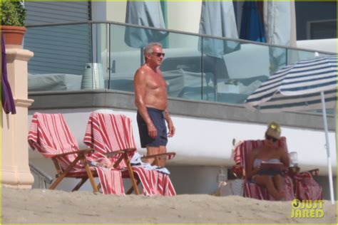 Nfl Legend Joe Montana Hits The Beach With His Hot Sons Nick And Nate