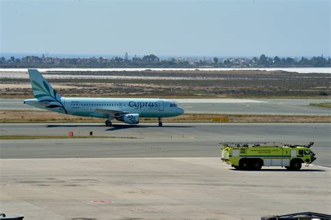 cyprus airways officially   air