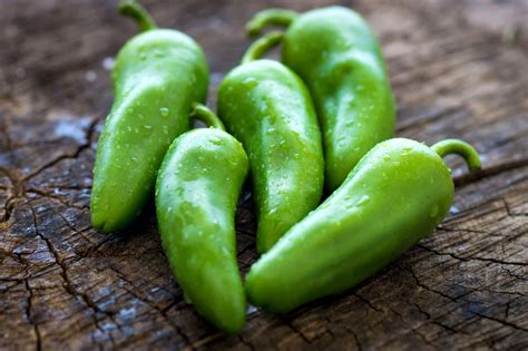 jalapeno pepper guide heat flavor  pepperscale