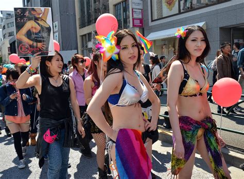 Gay Pride March Kicks Off First Tokyo Rainbow Week The Japan Times