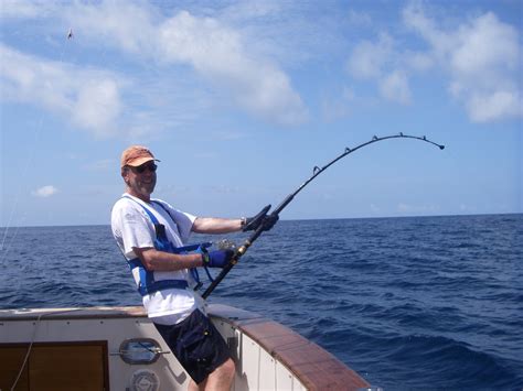 photo man fishing  daylight fisherman