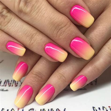 27 Terrific Designs Done With Gel Nail Polish To Try This