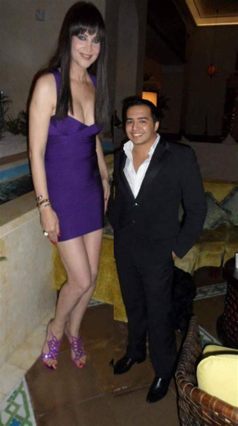 Super Tall Woman Vs Short Man By Tallgirlfan On Deviantart
