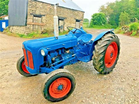 fordson dexta tractor wd  sale gs tractors
