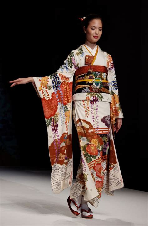 The Kimono Gallery — Thekimonogallery Kimono [furisode] 1 Yukiko Hanai