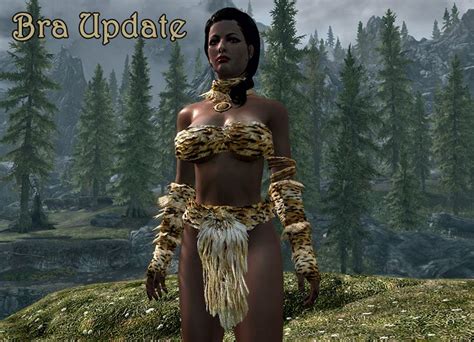 [search] sexy gold armor and sexy priestess outfit uunp request and find skyrim adult and sex