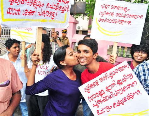 Sleaze And Crime Hits Kiss Of Love Campaign In Kerala