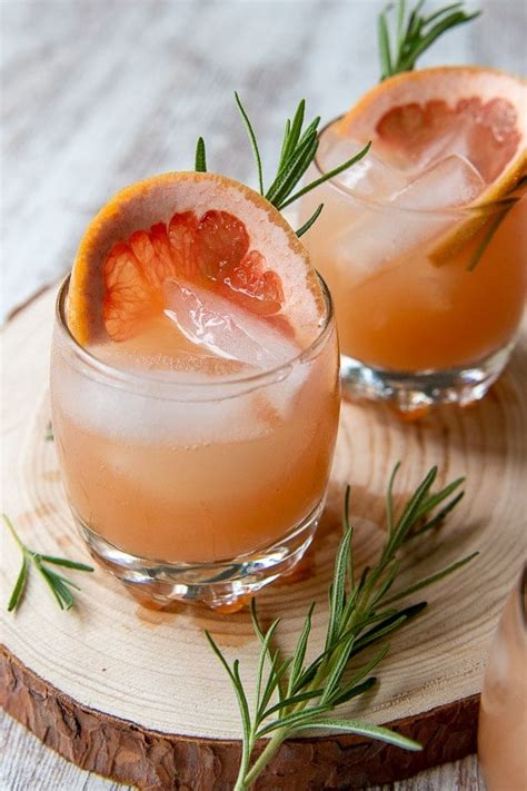 sparkling grapefruit vodka cocktail refreshing grapefruit cocktail