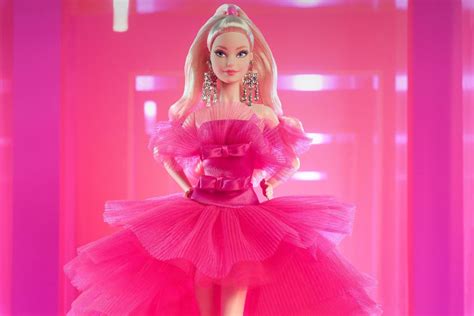 barbie doll sales    cent   billion   declares mattel
