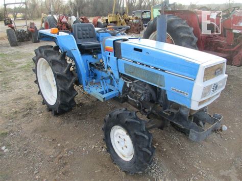 equipmentfactscom mitsubishi wd tractor  auctions