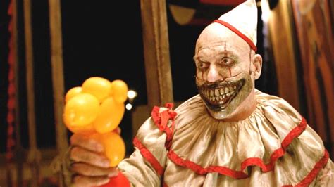 twisty the clown from ahs is unrecognizable