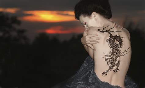dragon tattoos  women thoughtful tattoos