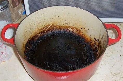 quick easy   clean burnt pans