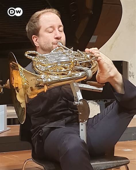 Star Hornist Felix Klieser Plays Without Arms 📯🎶 Felix Klieser Is One
