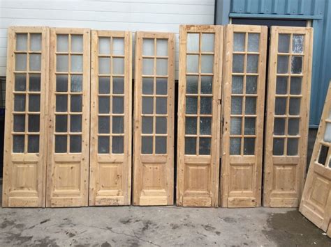nr set meerdere set geloogde grenen deuren met ruitjes oude deuren deuren dubbele deuren