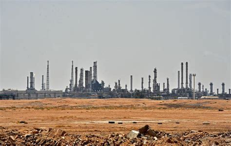 drone attack shuts  saudi arabia oil production facilities iheart