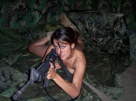 amateur milfs from the army wifebucket offical milf blog