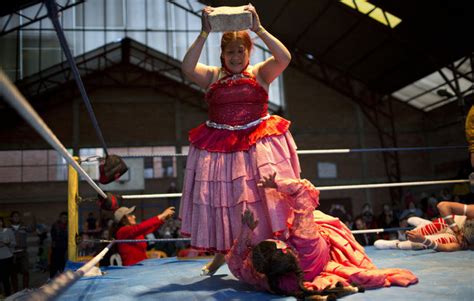 women wrestlers of bolivia