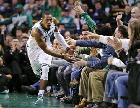 Rajon Rondos Triple Double Propels Boston Celtics To Sixth Straight