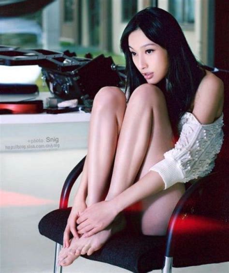 hot long legged asian girls 20 pics