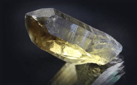 asknowcom articles unexplained phenomena  awesome power  crystals