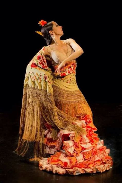 pin  carmen macias  bailaora flamenco costume flamenco dress