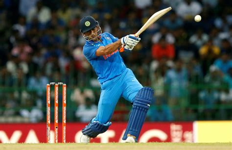 ms dhoni helicopter shot challenge virender sehwag vvs laxman entertain crowd  ranchi