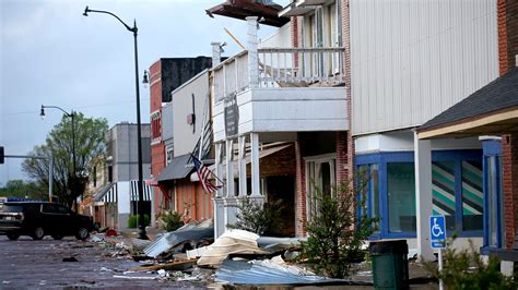 seminole assessing tornado damage begins cleaning  town