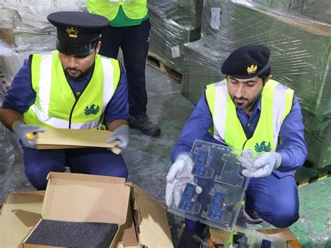 uae customs seizes   counterfeit goods   government gulf news