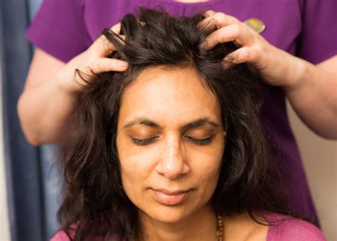 indian head massage champissage nature  nurture