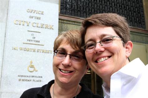 Doma Decision Sends Gay Couples In Nyc To City Hall To Get Married