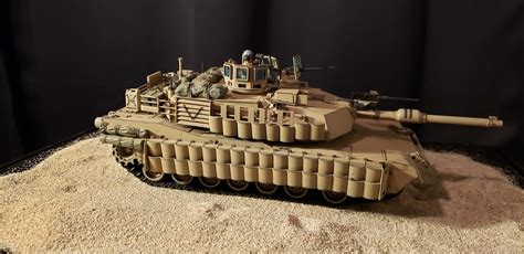 ma sep abrams tusk ii tank plastic model military vehicle kit  scale