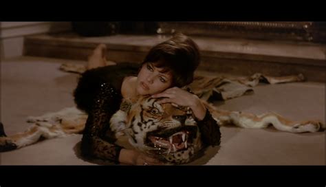 Claudia Cardinale In The Pink Panther Peau De Bete