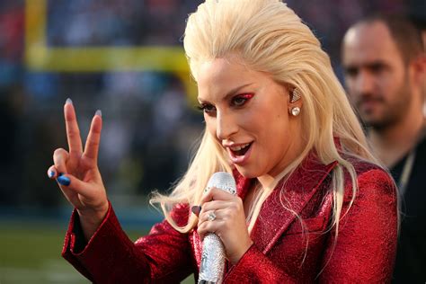Lady Gaga Is Touring Intimate Dive Bars Across The Us Metro News