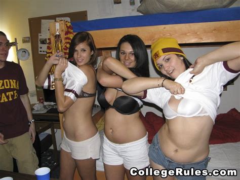 check out this amazing sick ass miami college dorm party